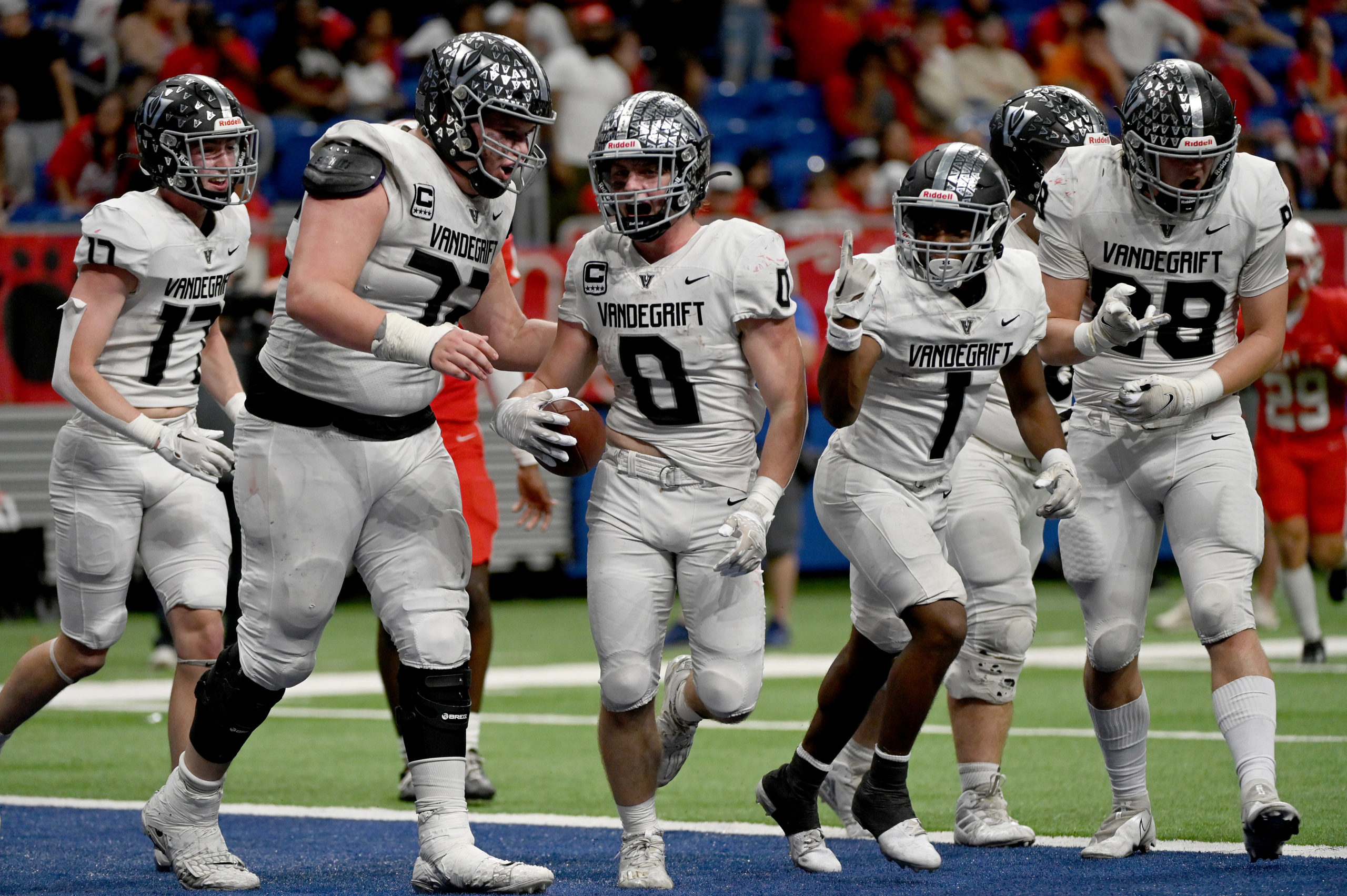 Vandegrift HS Football Reaches School's 1st State Championship