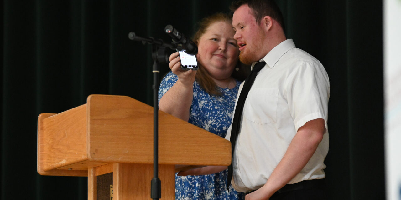 LEEF Hosts Annual Student Teacher Achievement Recognition Banquet