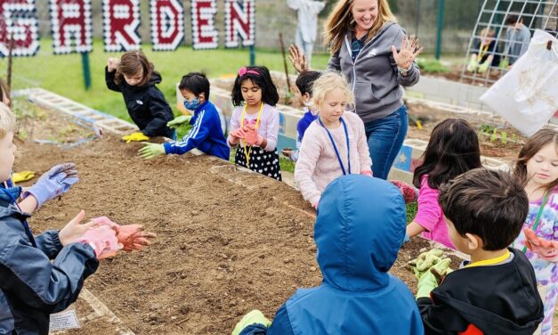 SRE Community Garden Volunteers