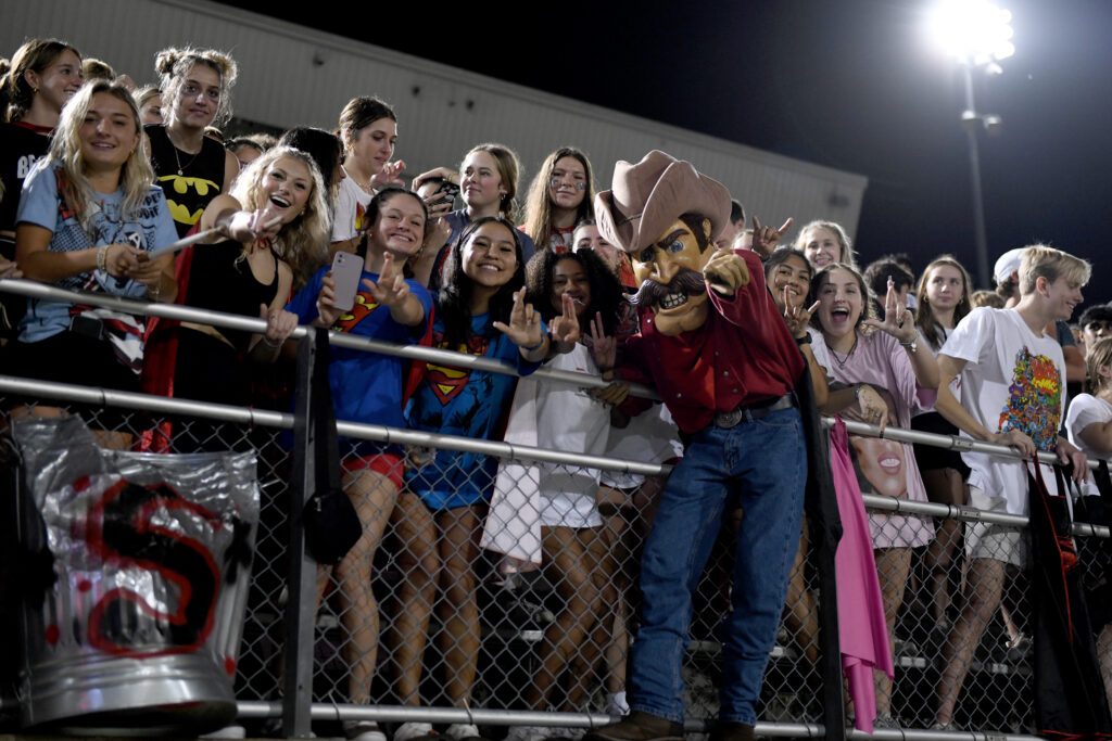 VRHS mascot with the crowd
