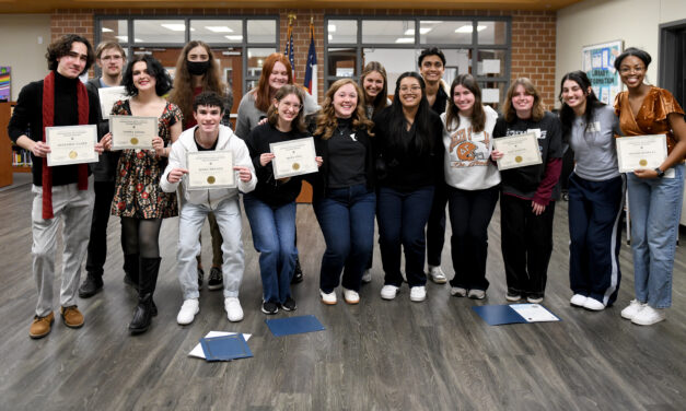 Vandegrift HS Celebrates Class of 2023 IB Graduates