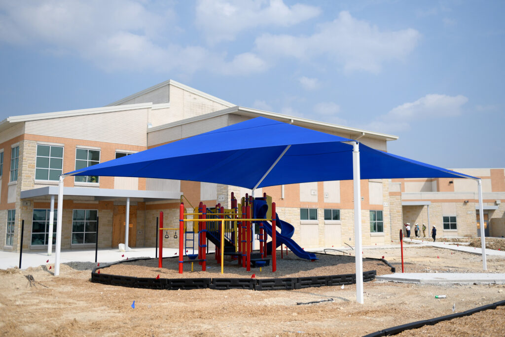 Hisle ES shaded playground