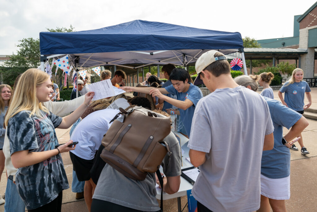 Cedar Park HS students at voter registration drive