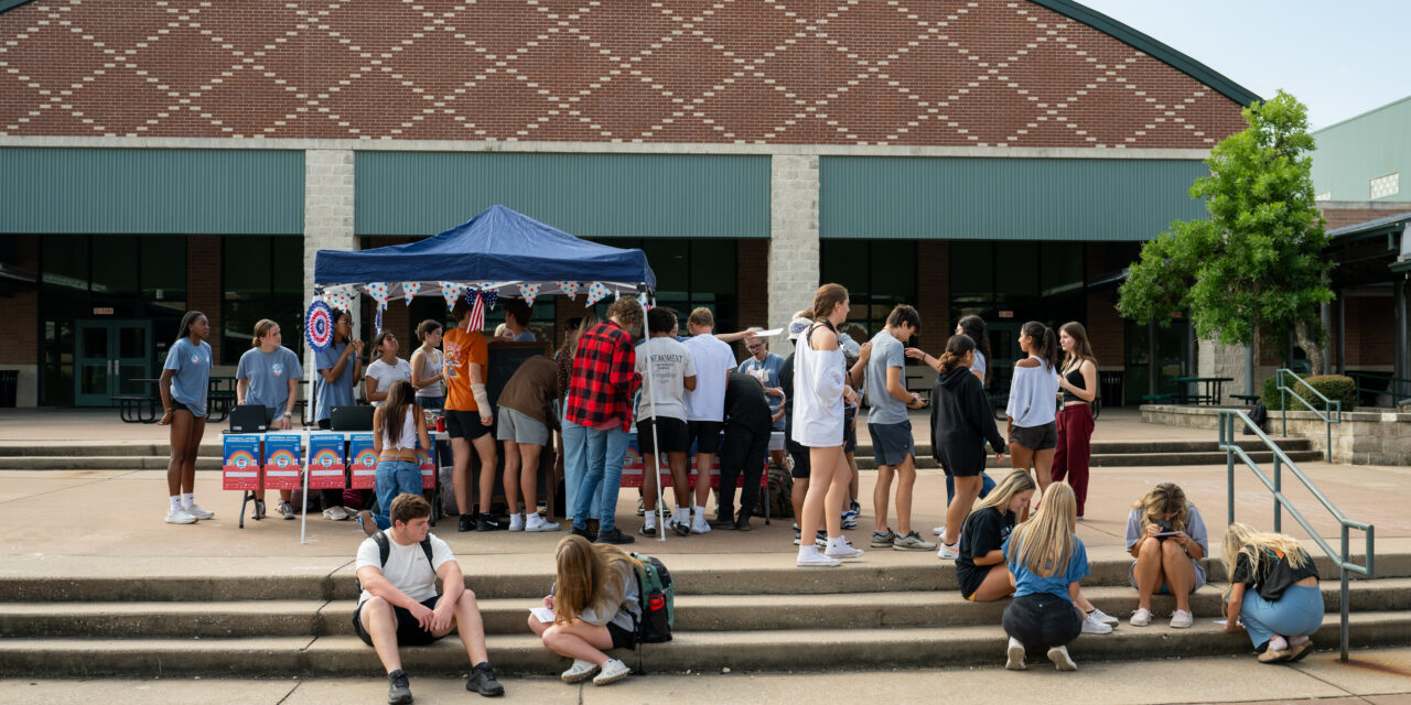 CPHS Student Organization Hosts Voter Registration Drive