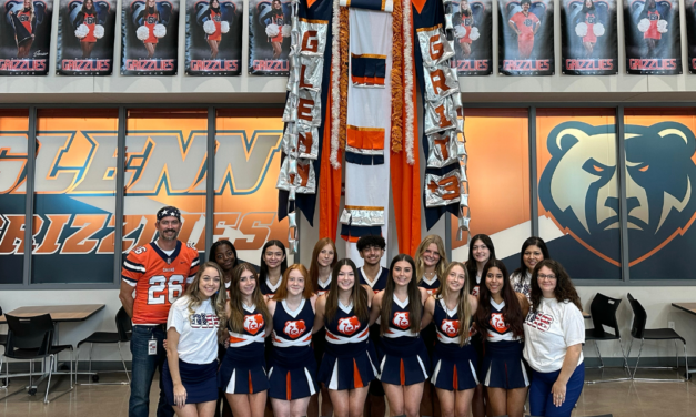 Glenn HS Creates 20-foot Mum to Boost School Spirit