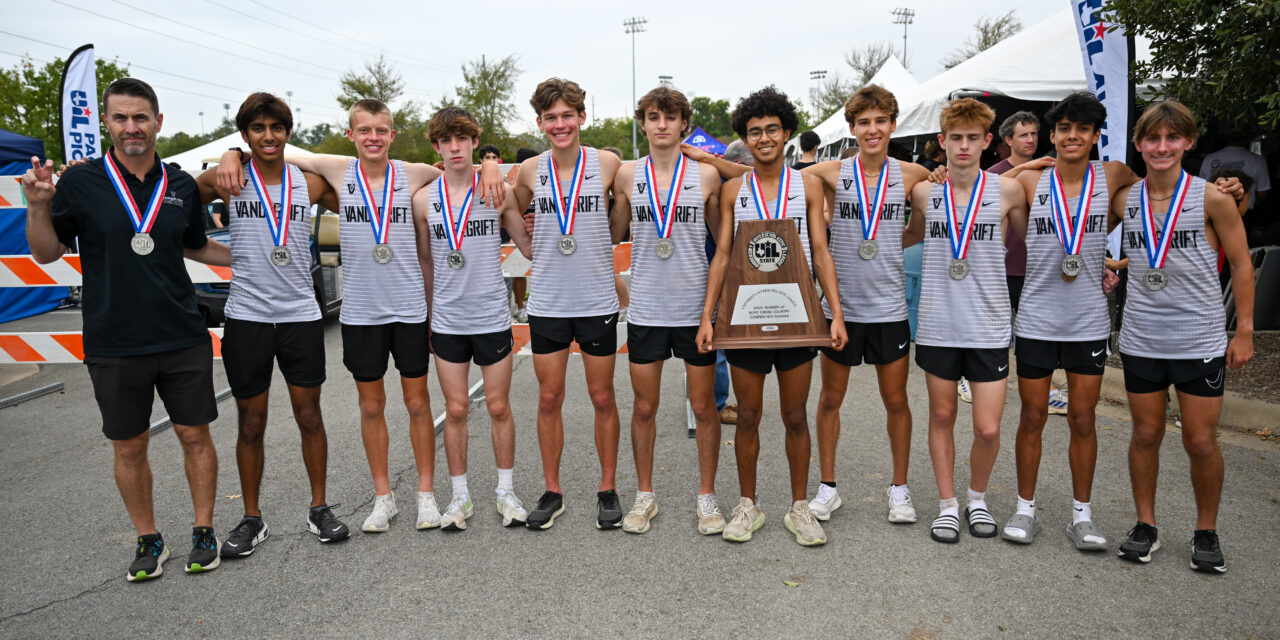 Vandegrift Boys Cross Country Team Finishes 2nd at State