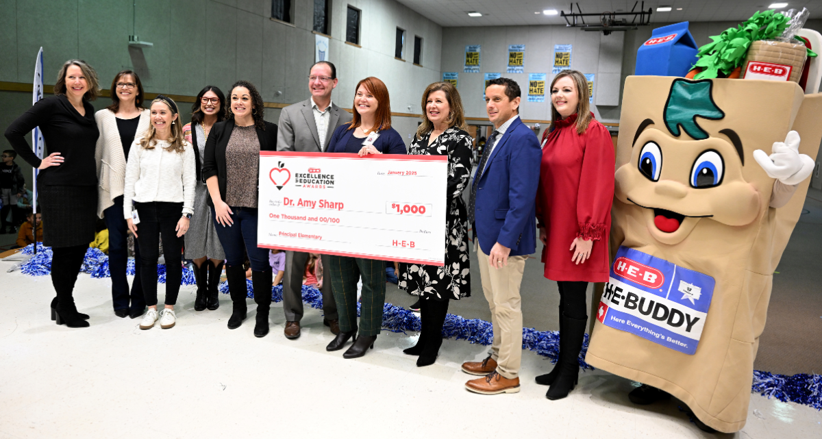 River Place ES principal Amy Sharp accepts HEB Excellence in Education Awards nomination